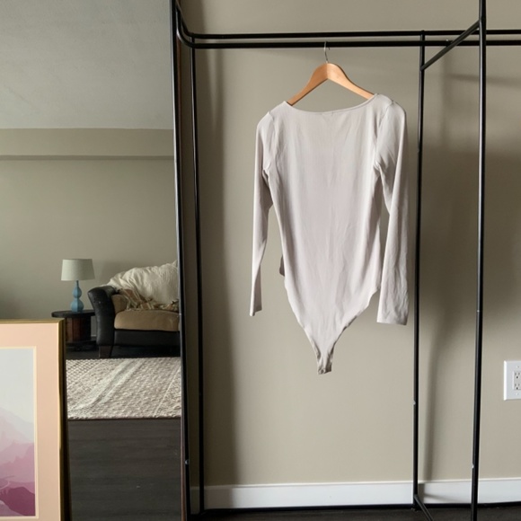 H&M Ribbed Bodysuit - Picture 2 of 3